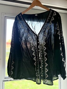 Old Navy Black Sheer Embroidered Button-Front Blouse